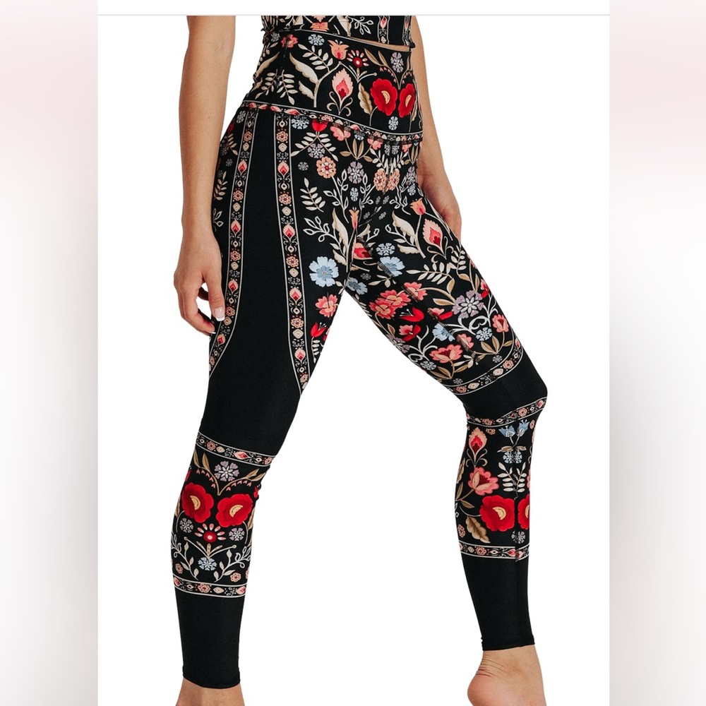 Yoga democracy 7/8 length leggings